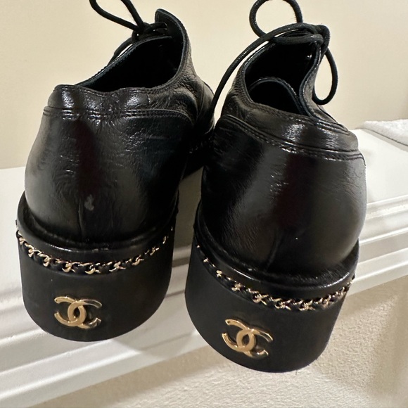 Rare chanel loafers with logo in the back , size 9 us, ye-39-39.9 - Picture 1 of 4